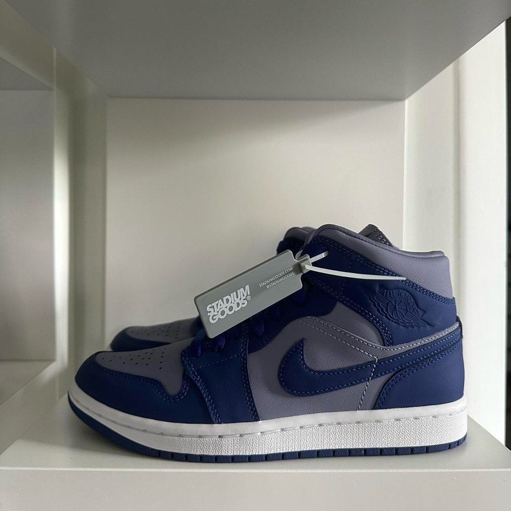 Air Jordan 1 Mid SE Iron Purple Deep Royal W: Size 7